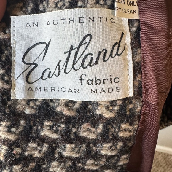 Vintage 1960s Shari Love Union Made Wool Coat with Leather Collar - Picture 9 of 11